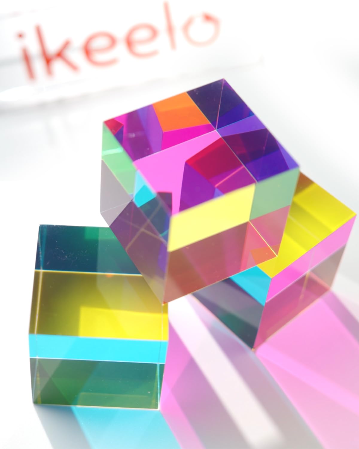 iKeelo Color Cube with Stand, Mesmerizing Color Mixing Acrylic Glass Prism for Color Recognition, A Fun Conversation Starter